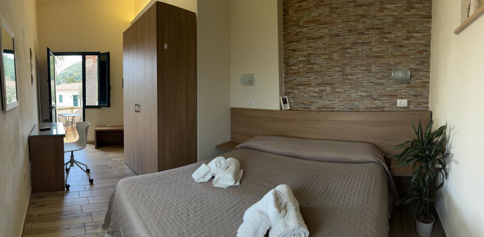 Garden Bed and breakfast 3*