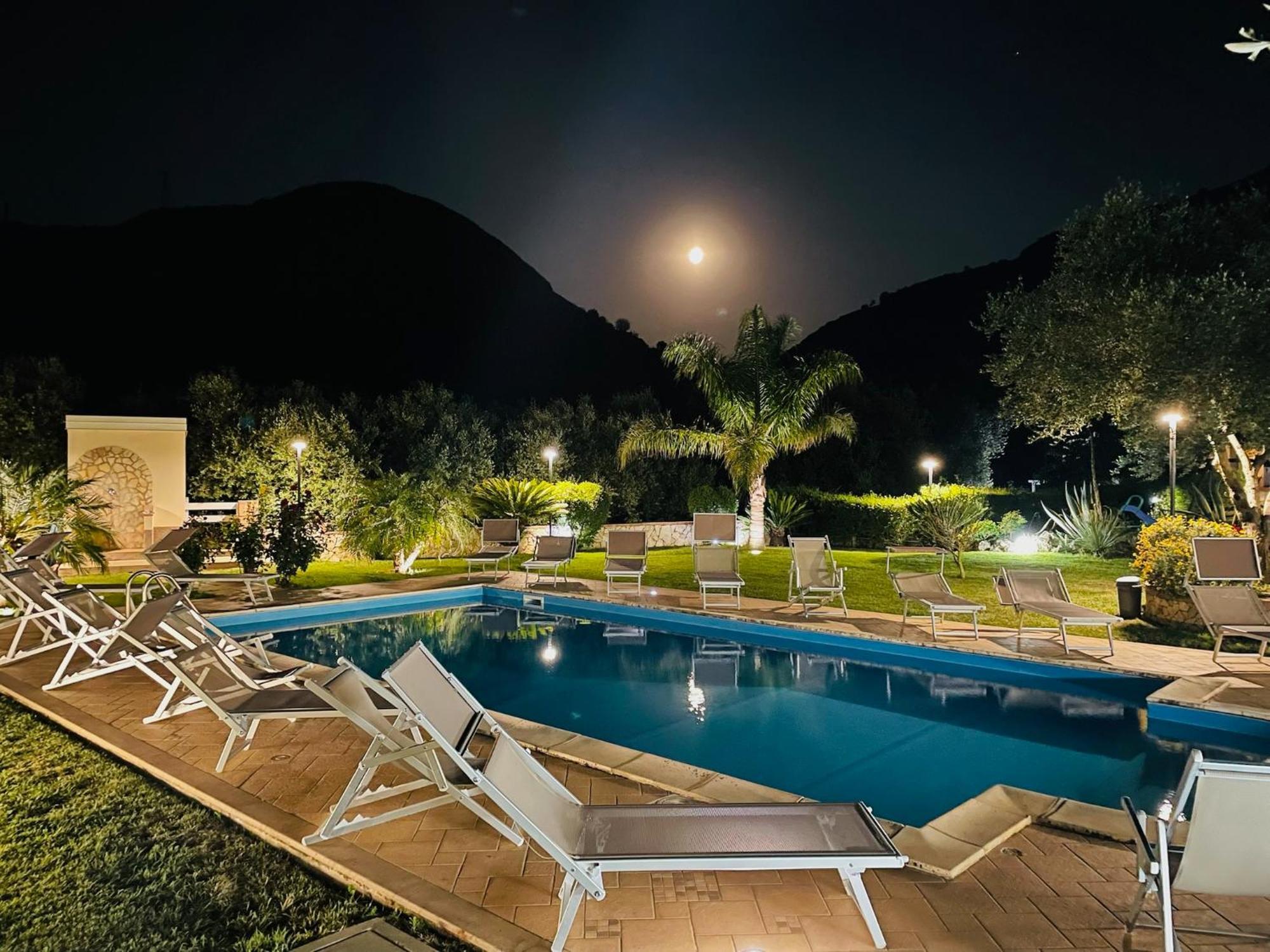 Garden Bed & Breakfast 3*