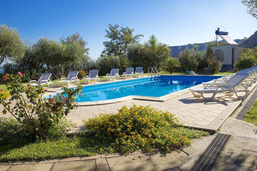 Bed & Breakfast Garden 3*