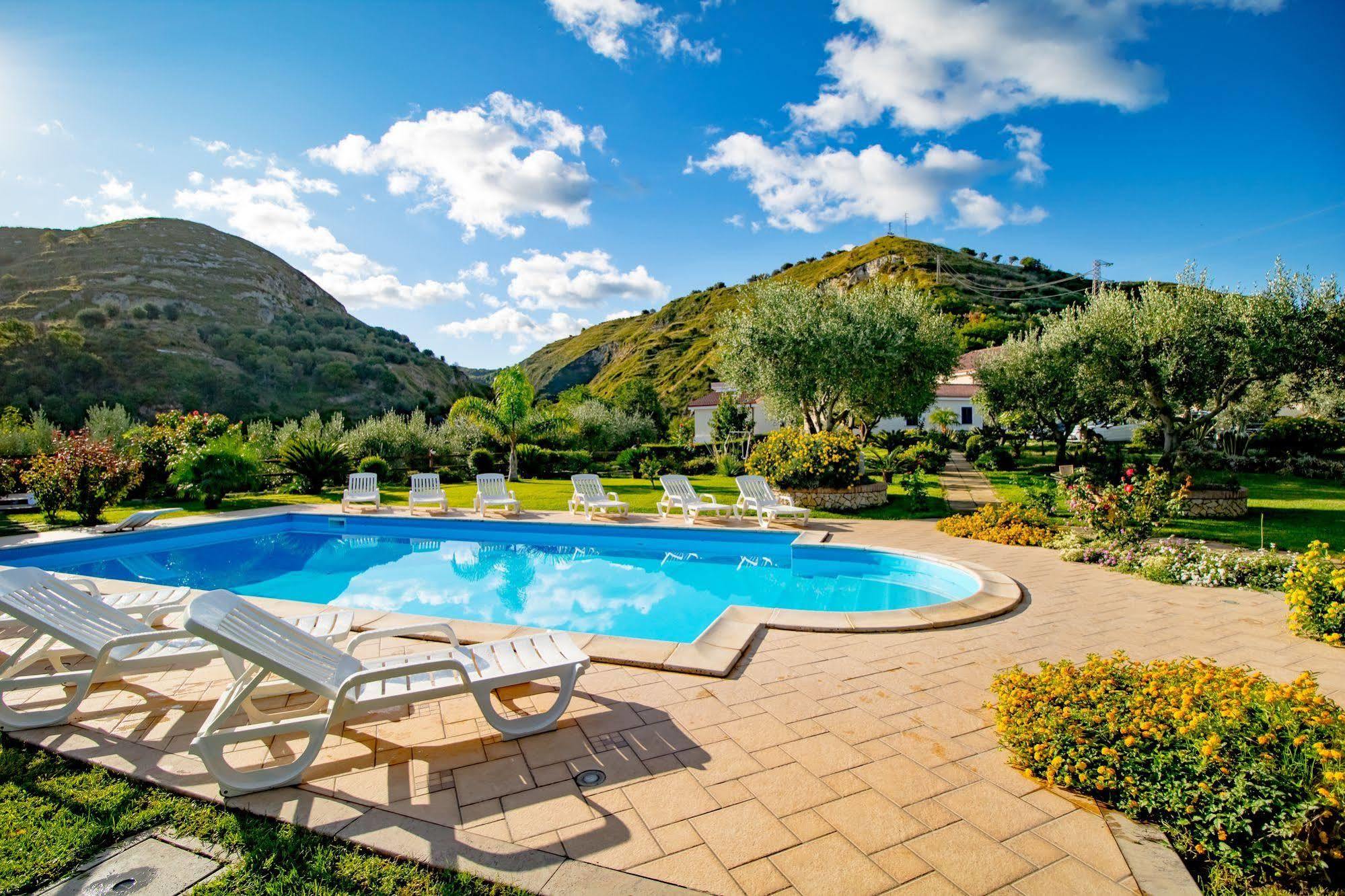 Bed & Breakfast Garden 3*